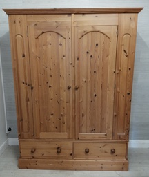 [HF15123] LARGE SOLID PINE DOUBLE WARDROBE WITH DRAWERS