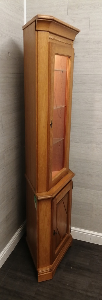 Neat Oak Corner Part Glazed Unit