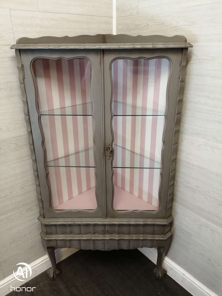 Stunning painted corner  glazed fronted display unit