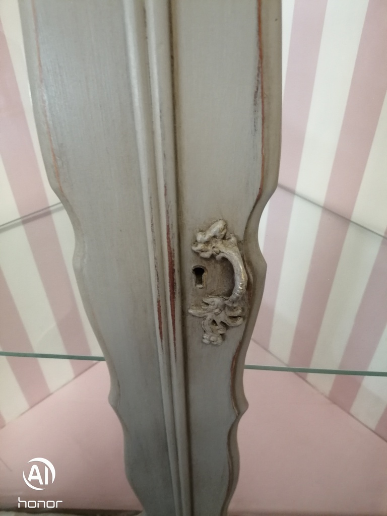 Stunning painted corner  glazed fronted display unit