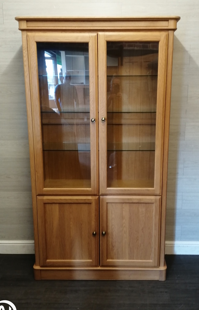 OAK GLAZED FRONTED DISPLAY UNIT WITH CUPBOARD