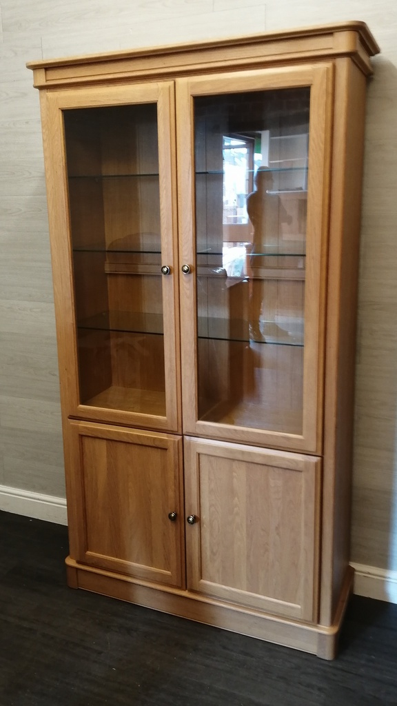 OAK GLAZED FRONTED DISPLAY UNIT WITH CUPBOARD