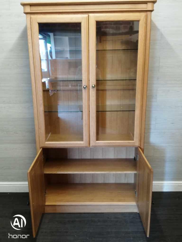 OAK GLAZED FRONTED DISPLAY UNIT WITH CUPBOARD