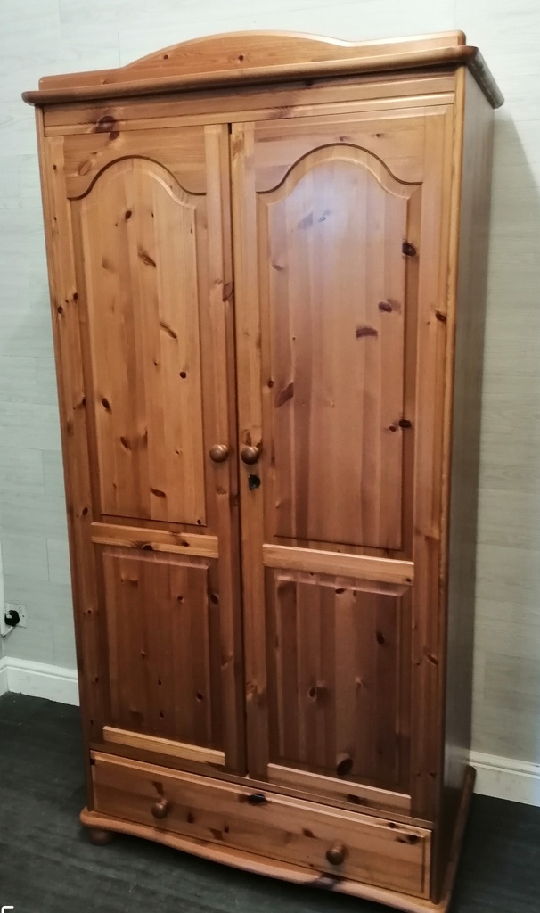 Double pine wardrobe with drawer