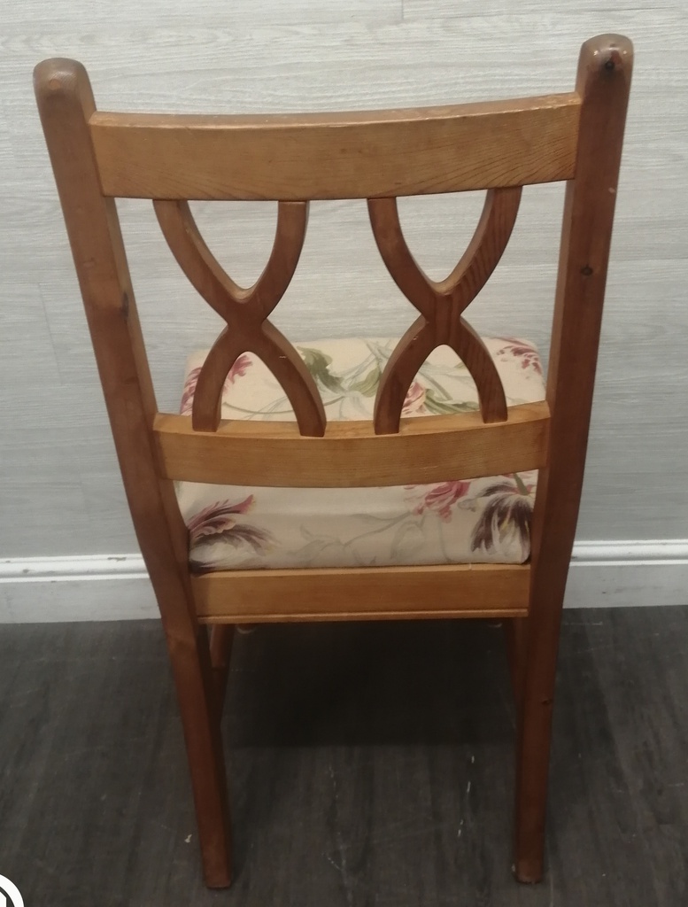 Set of 6 padded Dining Chairs