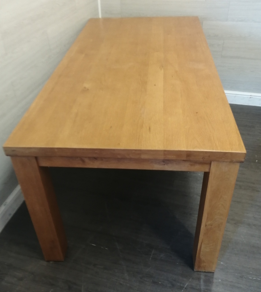 Lovely 6ft oak table