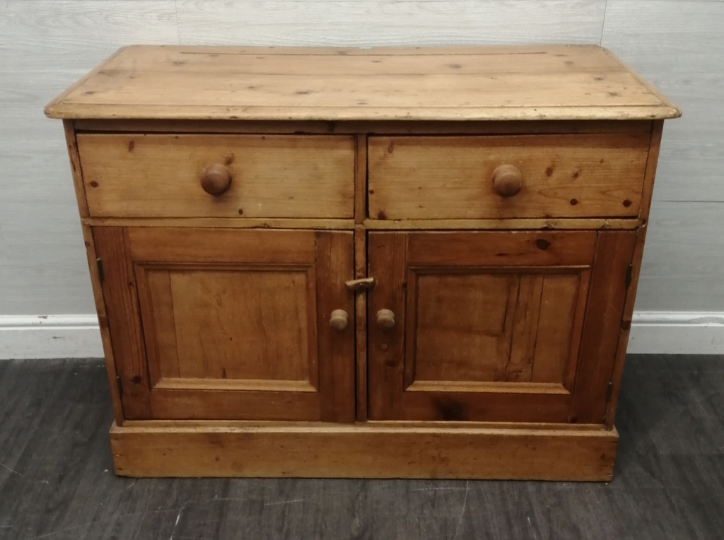 Lovely Old Pine Sideboard