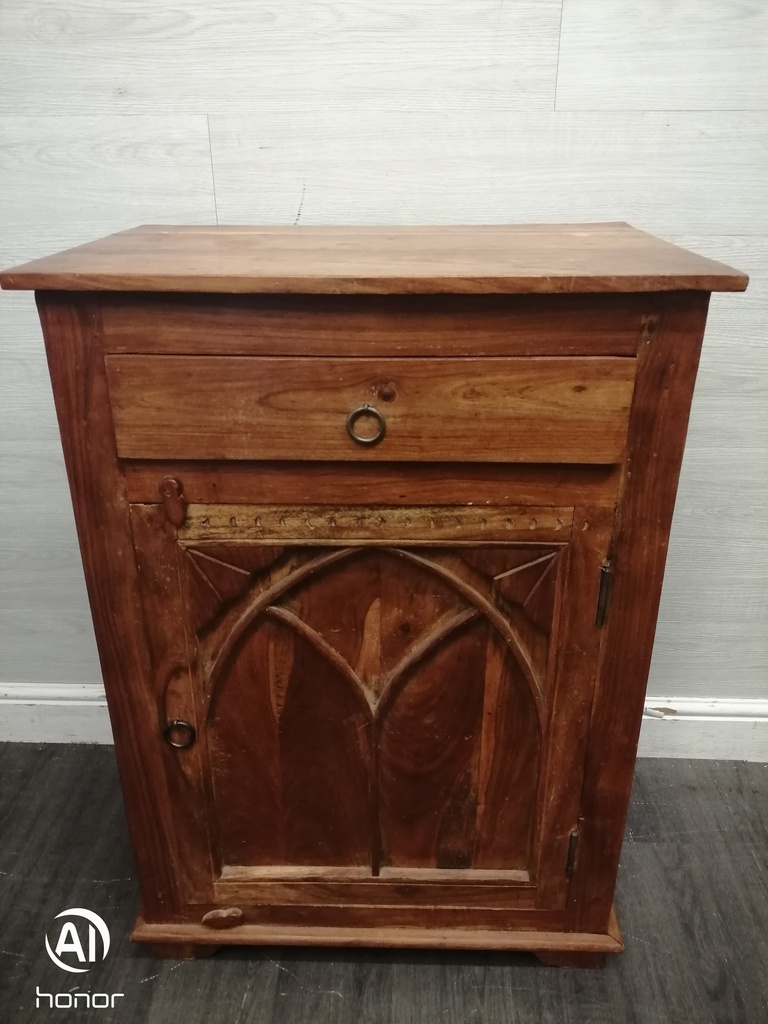SOLID HARDWOOD SIDEBOARD /CUPBOARD