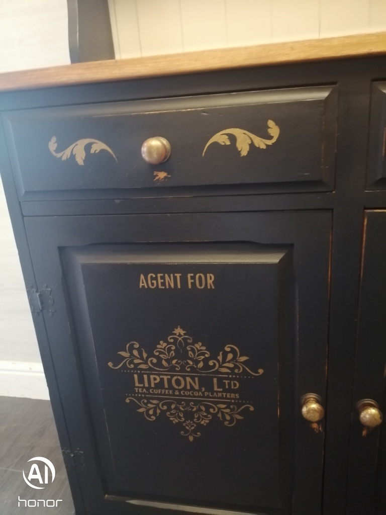 Lovely painted pine dresser