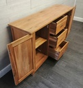 LOVELY NEAT QUALITY OAK SIDEBOARD