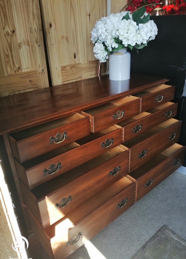 LARGE 9 DRAWER MERCHANT STYLE CHEST