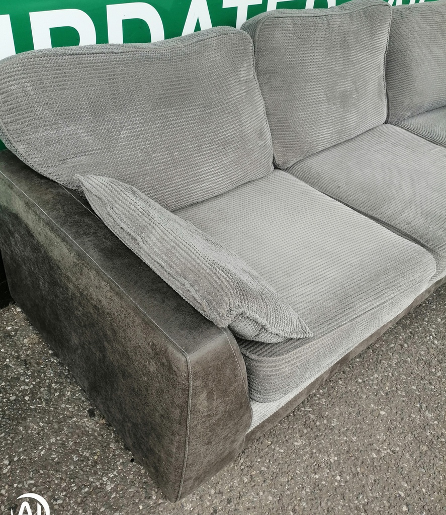 Lovely grey corner sofa