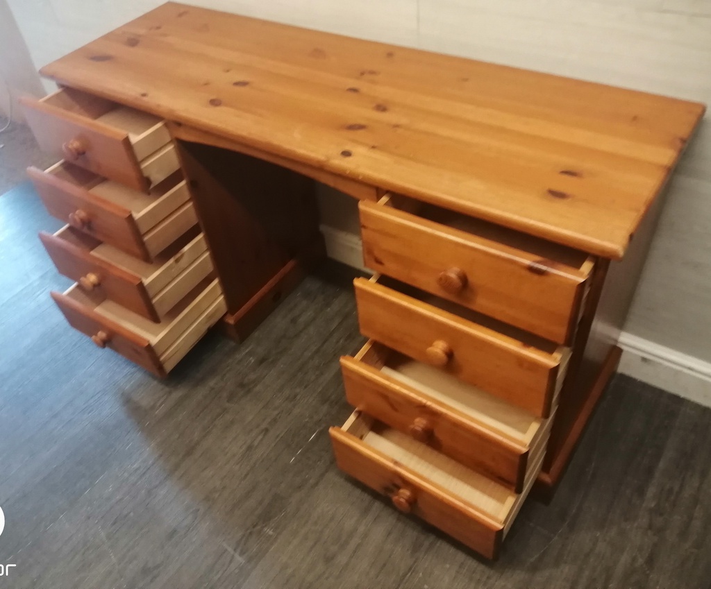Pine Eight Drawer Dressing Table / Desk