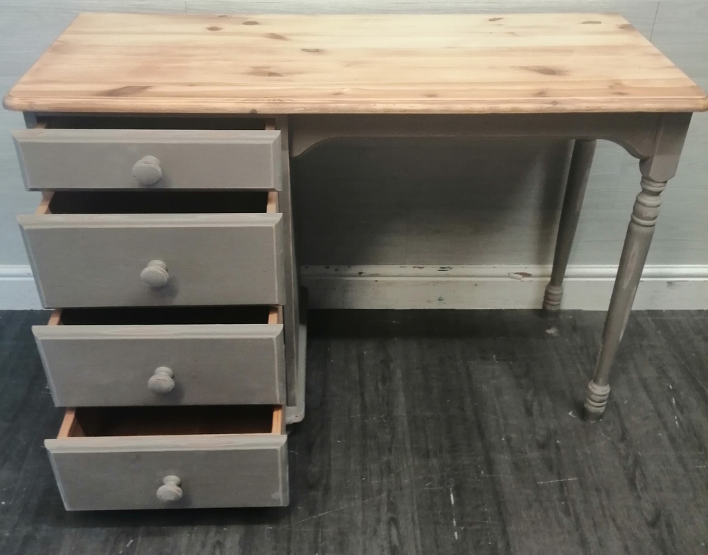 SOLID PINE FOUR DRAWER SHABBY CHIC DESK / DRESSING TABLE