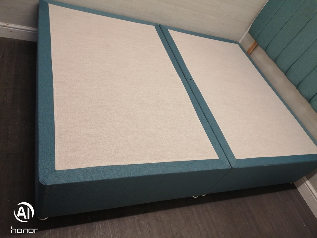 5ft Divan and headboard set