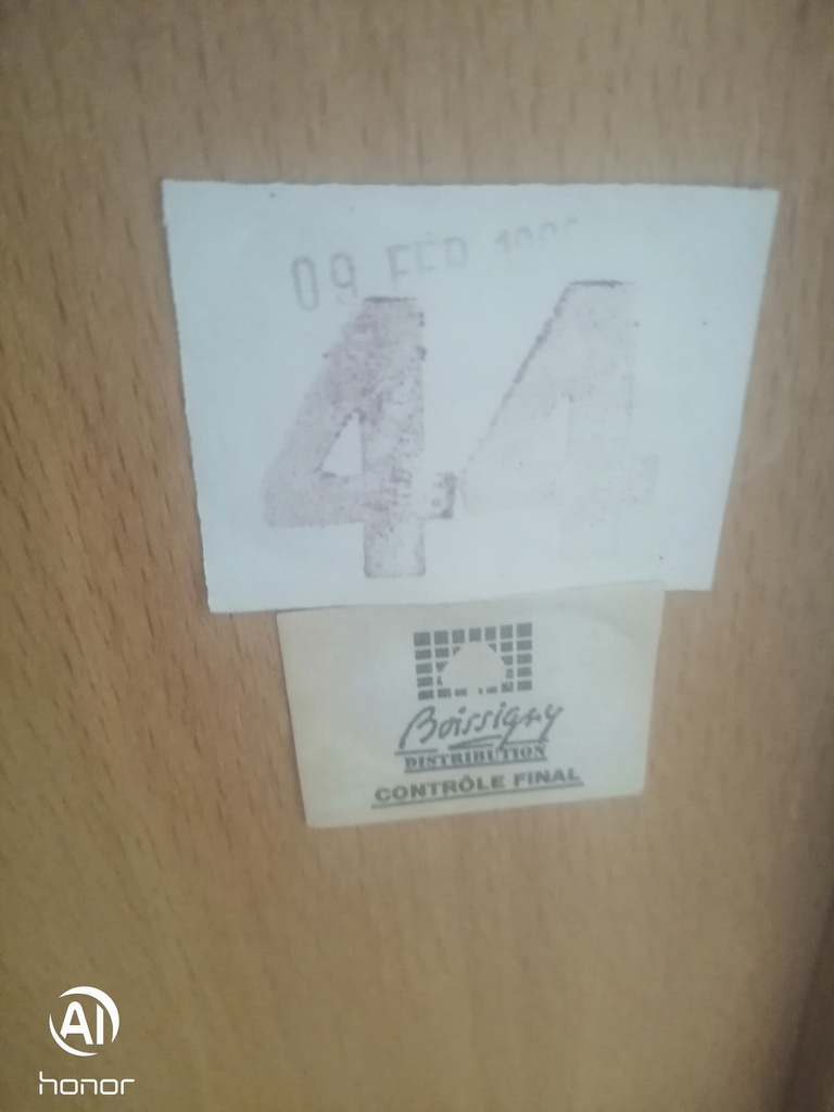 QUALITY TRIPLE PINE SIDEBOARD