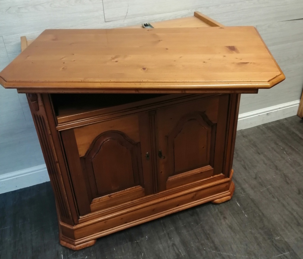 Quality  pine swivel top tv stand