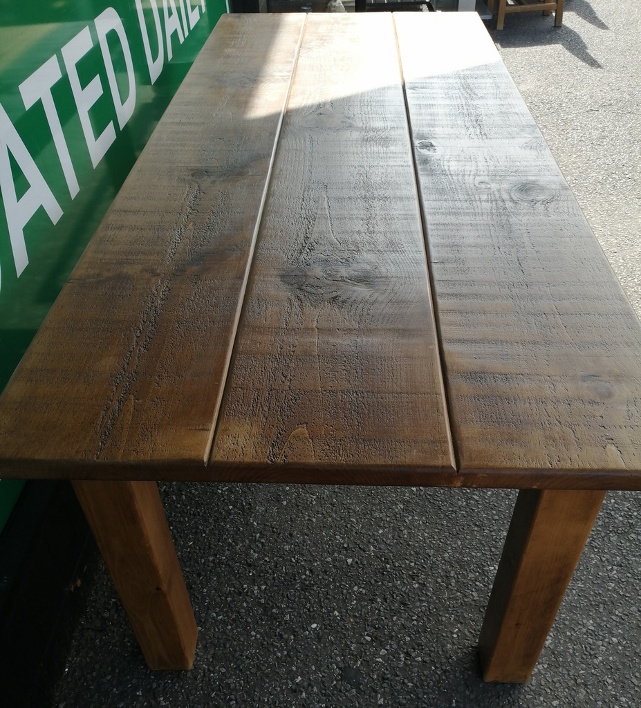 7ft QUALITY RUSTIC SOLID PINE PLANK TOP DINING TABLE