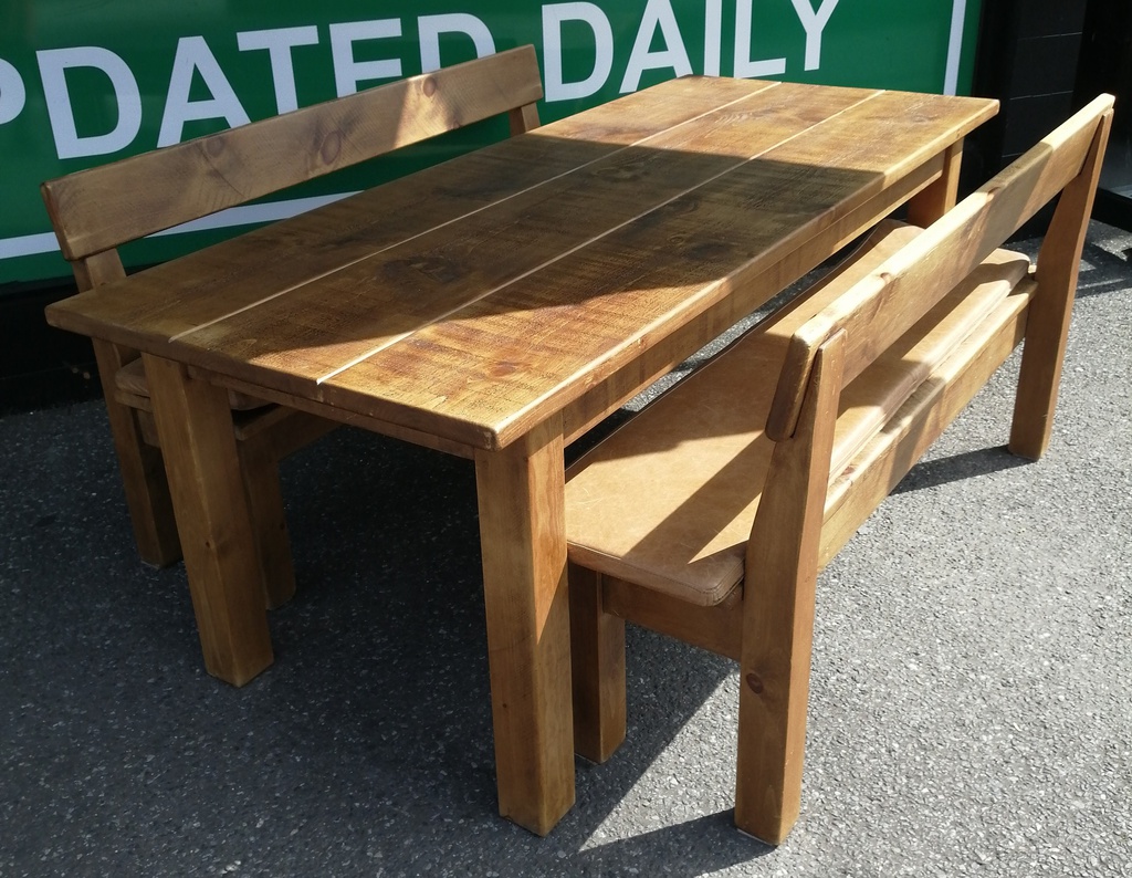 7ft QUALITY RUSTIC SOLID PINE PLANK TOP DINING TABLE