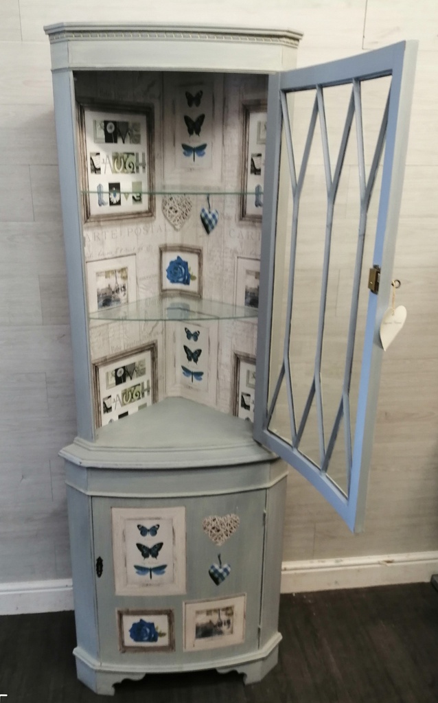 GLAZED TOP PAINTED CORNER DISPLAY UNIT