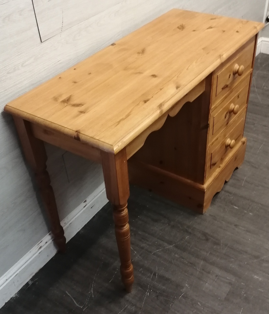 SOLID PINE THREE DRAWER DESK / DRESSING TABLE