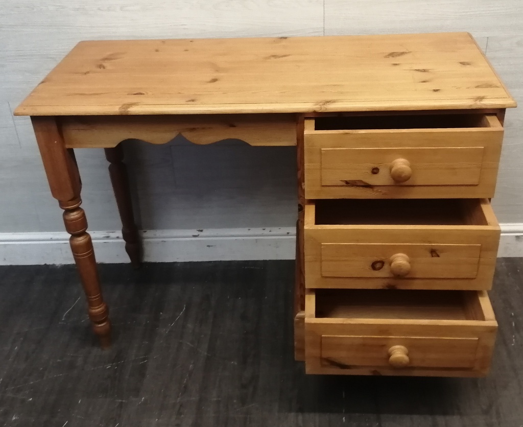 SOLID PINE THREE DRAWER DESK / DRESSING TABLE