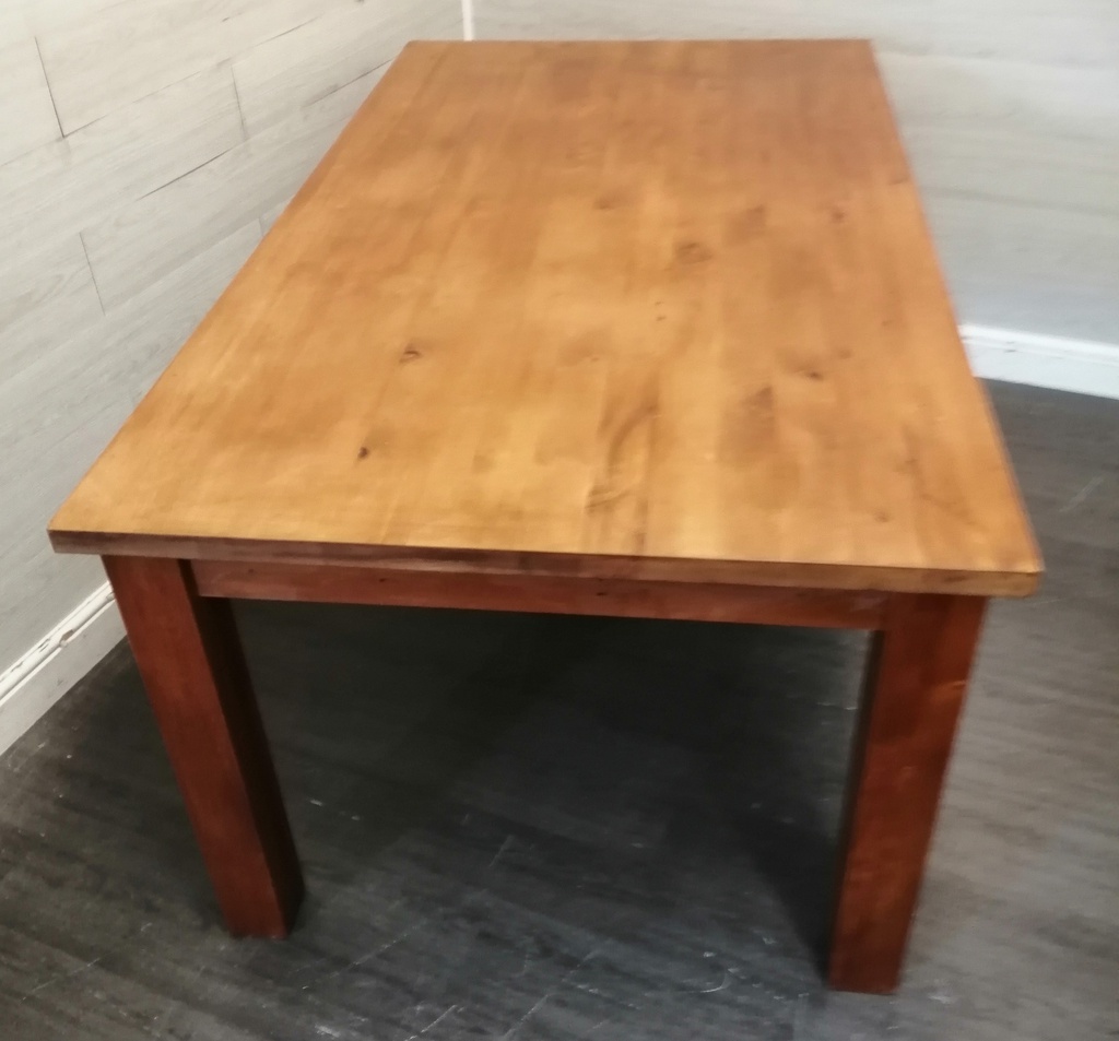 6FT SOILD PINE DINING TABLE
