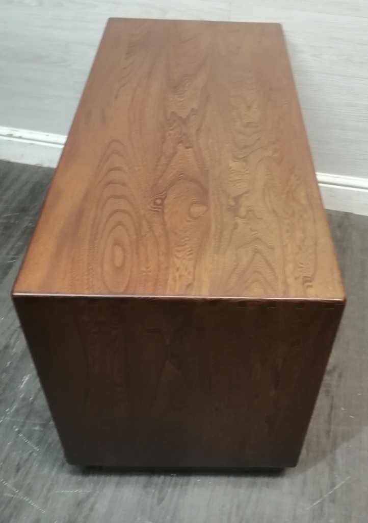 QUALITY MODERN ERCOL  TV BENCH/STAND