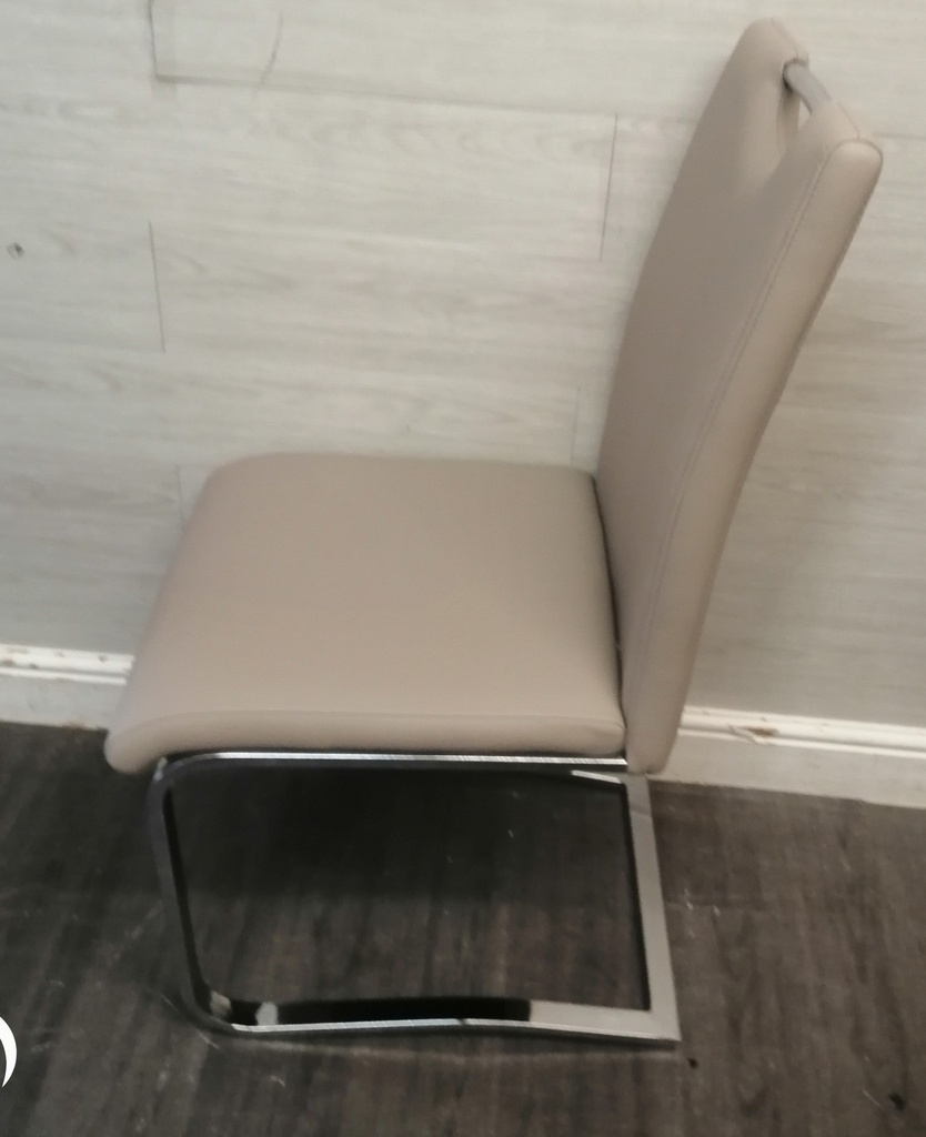 Modern neat round glass dining table &amp; 2 chairs