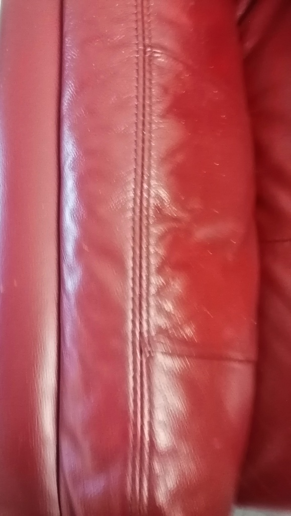 NEAT RED LEATHER SOFA
