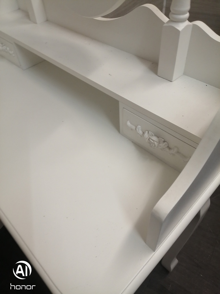 LOVELY NEAT WHITE DRESSING TABLE WITH MIRROR