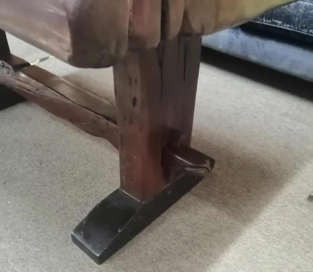 Quality Solid Wood Dining Table &amp; 6 Chairs