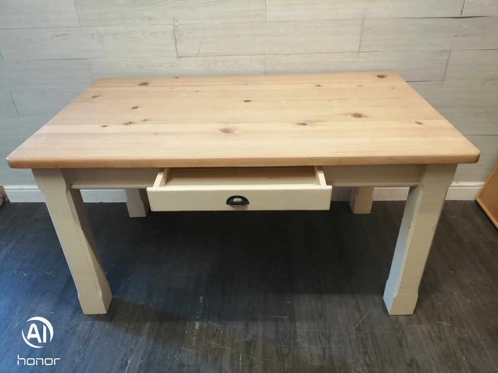 QUALITY 5FT PINE TABLE WITH DRAWER