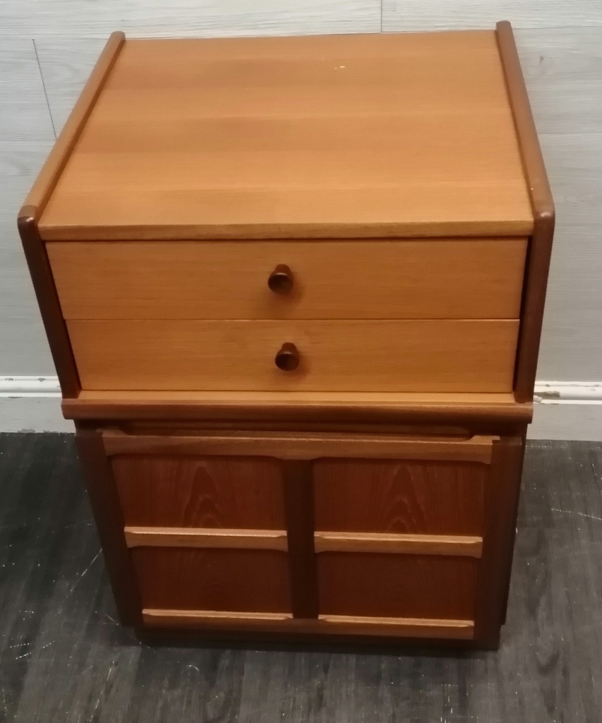 RETRO TEAK BEDSIDE /SIDE UNIT