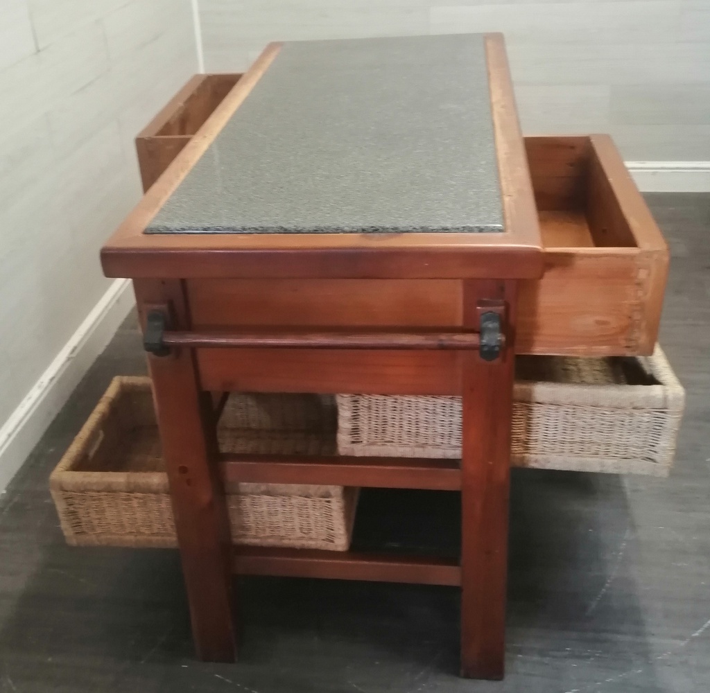 Quality Mexican Pine Kitchen Island with GraniteTop