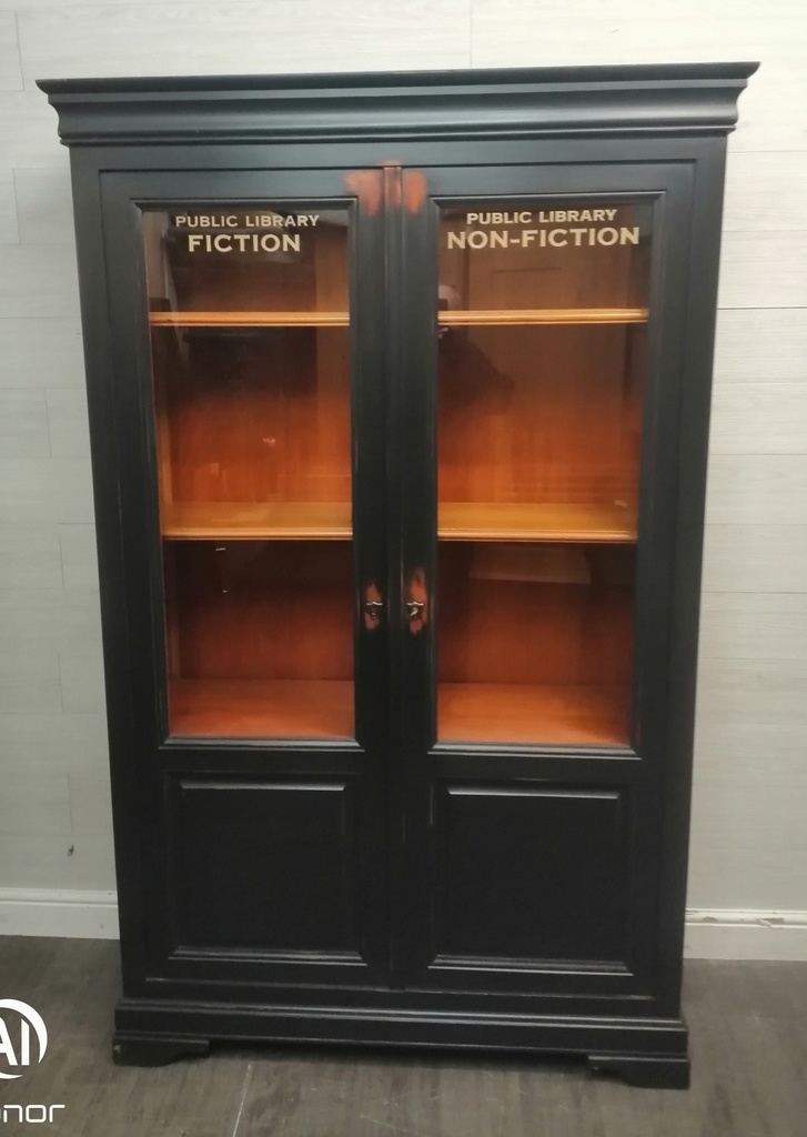 LOVELY PAINTED GLASS DISPLAY BOOKCASE / CABNIT