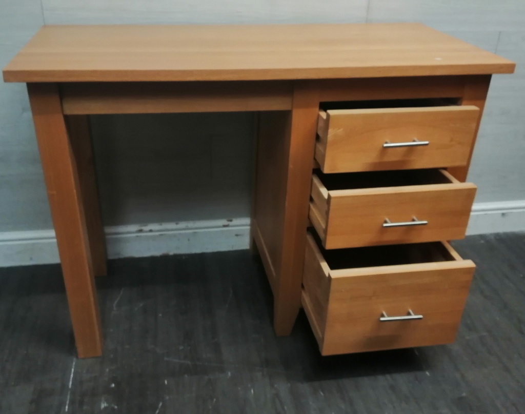 Lovely oak dressing table / desk
