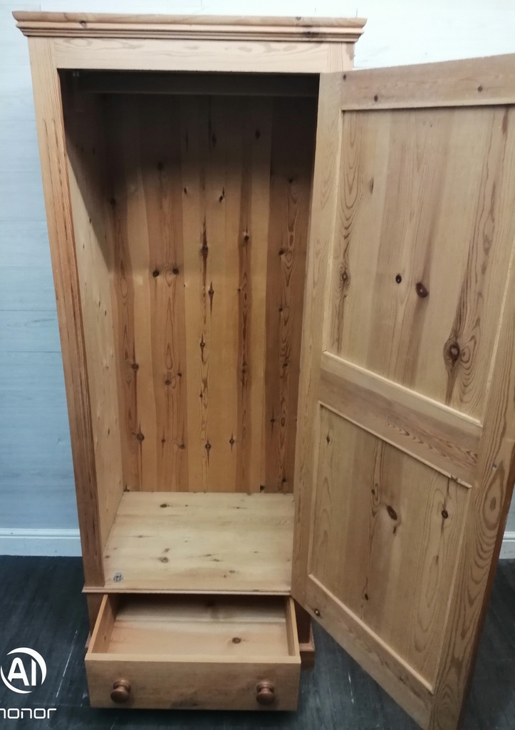 SINGLE DOOR SOLID PINE WARDROBE WITH DRAWER