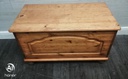 Pine blanket box