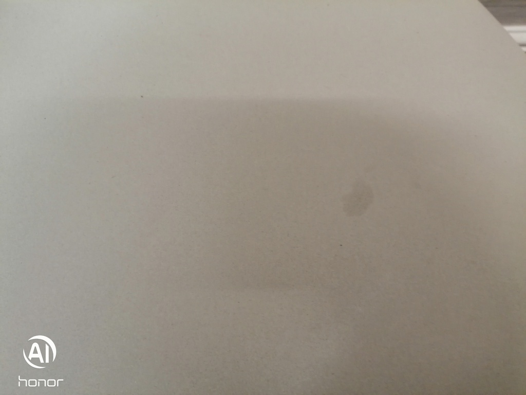 NEAT ROUND COFFEE/ SIDE TABLE