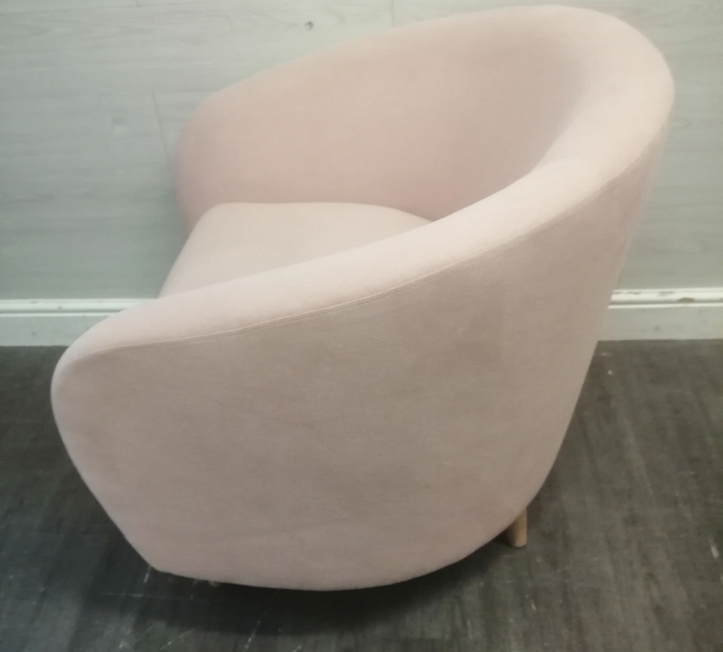 Lovely Pink Style Tub Chair