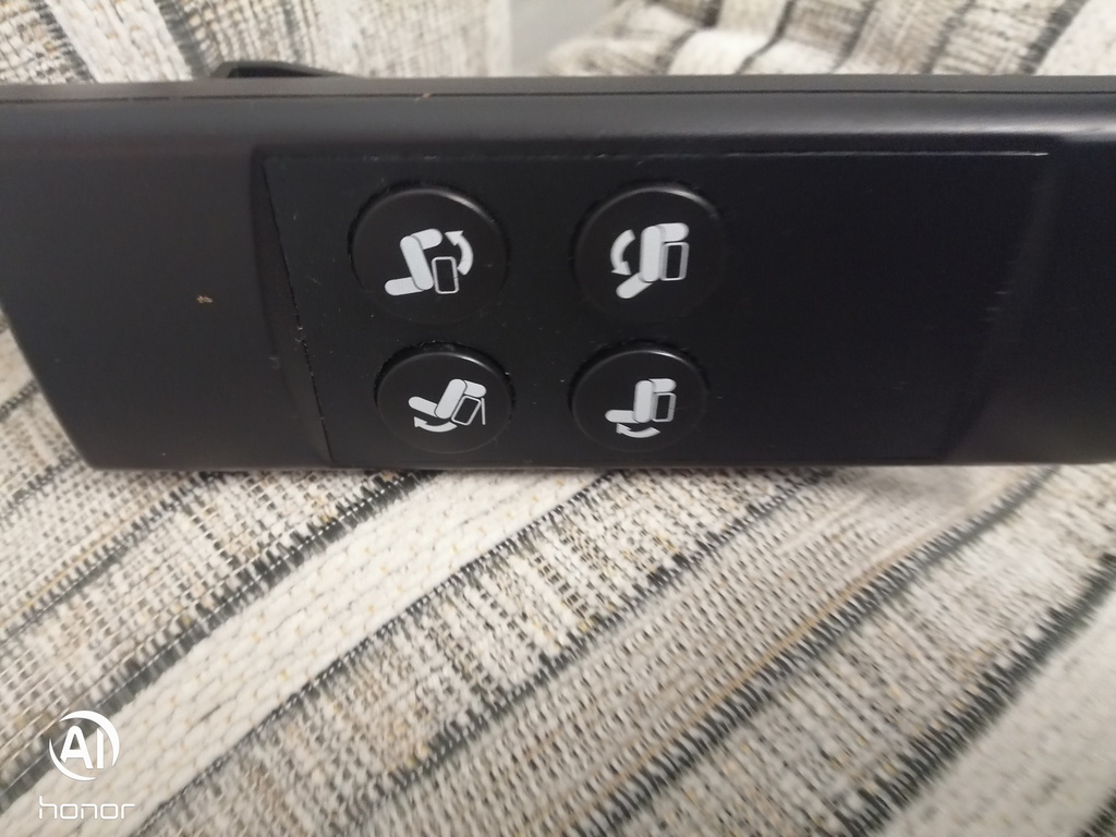 SEMINAR RISE AND RECLINE ARMCHAIR