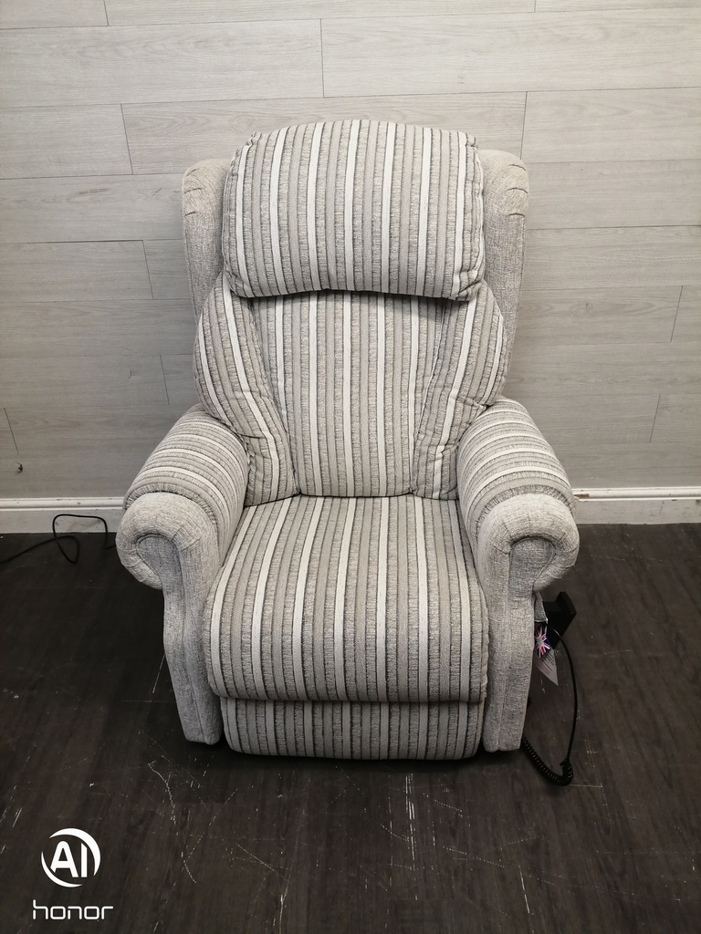 SEMINAR RISE AND RECLINE ARMCHAIR