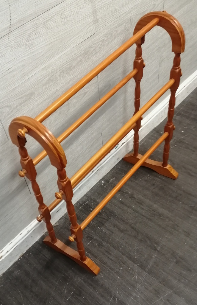 Pine Towel Rail