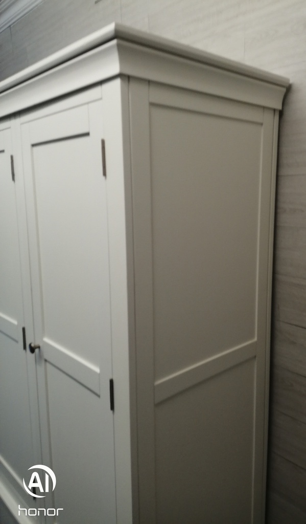 QUALITY LARGE TRIPLE  WHITE  WARDROBE