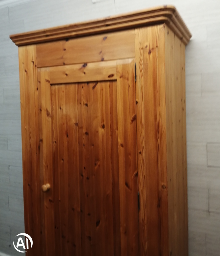 SINGLE DOOR SOLID PINE WARDROBE WITH DRAWER