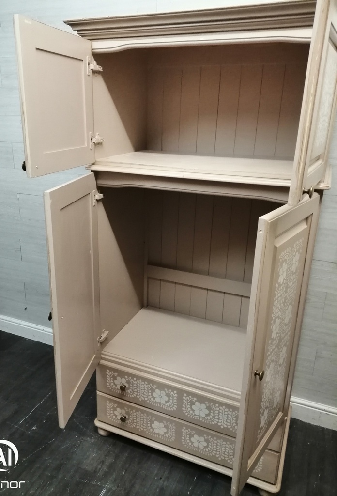 LOVELY NEAT PAINTED TOP BOX COMBI WARDROBE