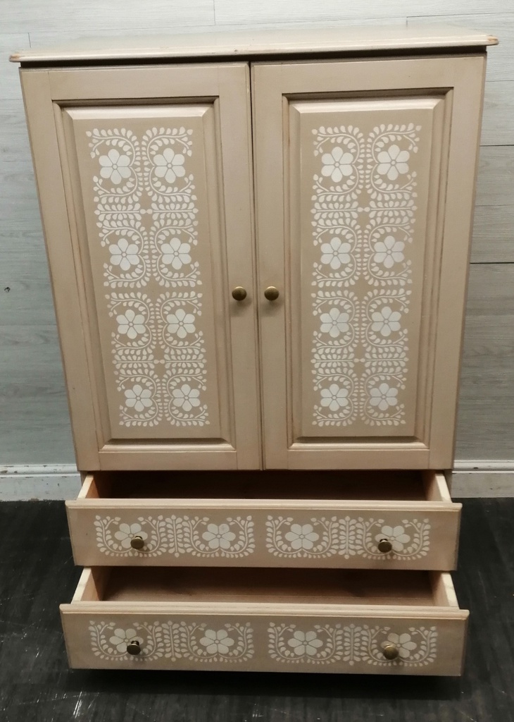 LOVELY NEAT PAINTED TOP BOX COMBI WARDROBE