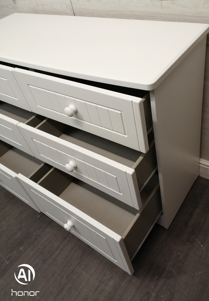 WHITE SIX DRAWER MERCHANT STYLE CHEST