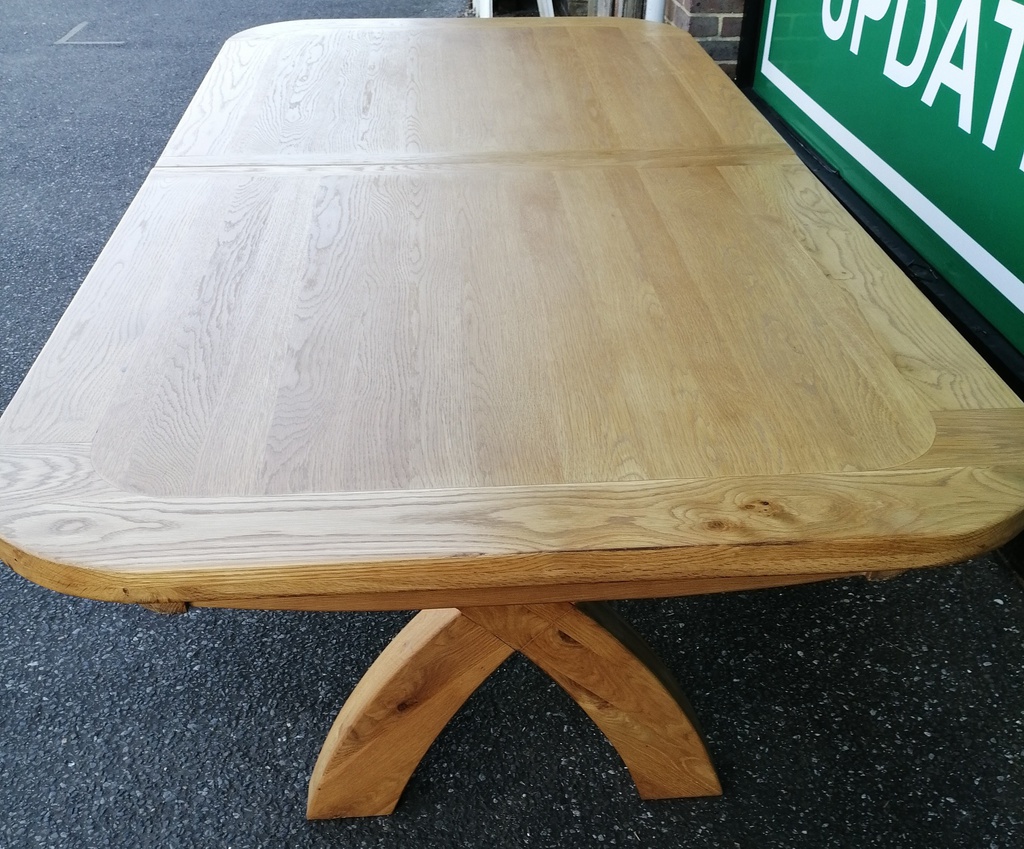 QUALITY OAK EXTENDING 11FT TABLE AND 10 CHAIRS